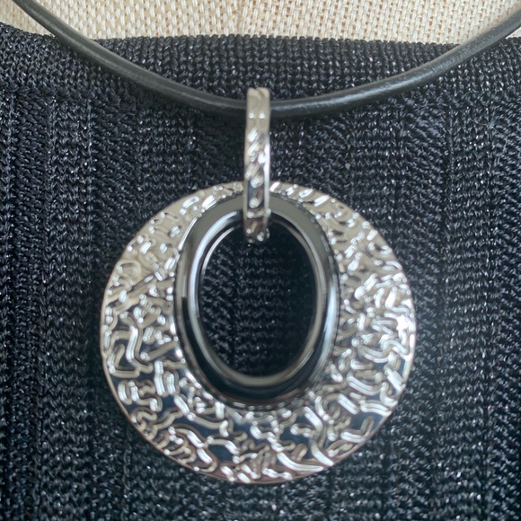 Lia Sophia Merge necklace - Picture 2 of 4